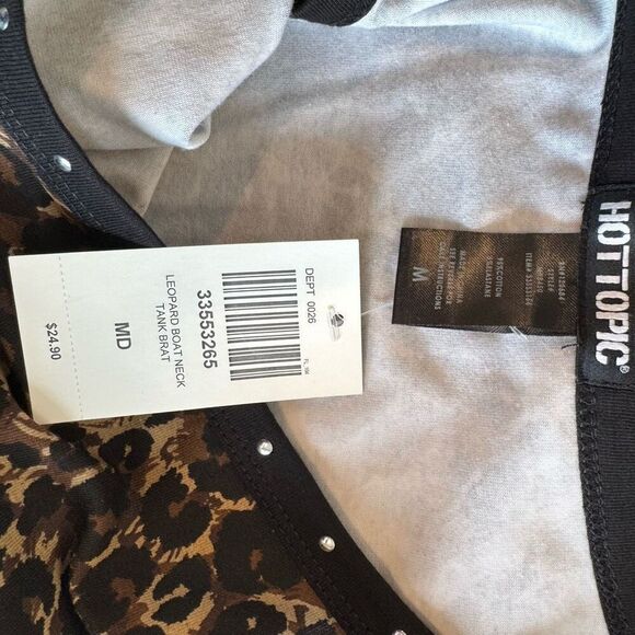 NWT Hot Topic Leopard Print & Rivets Cropped Tank Top - Picture 7 of 7